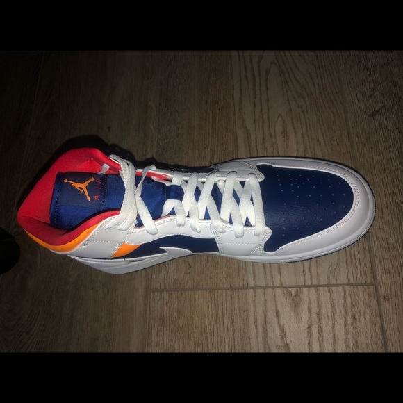 AIR JORDAN 1 MID GS "ROYAL BLUE LASER ORANGE" - Picture 5 of 6